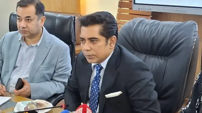 ১৭ বছর সংবাদমাধ্যমের হাত বেঁধে রাখা হয়েছিল: পার্থ