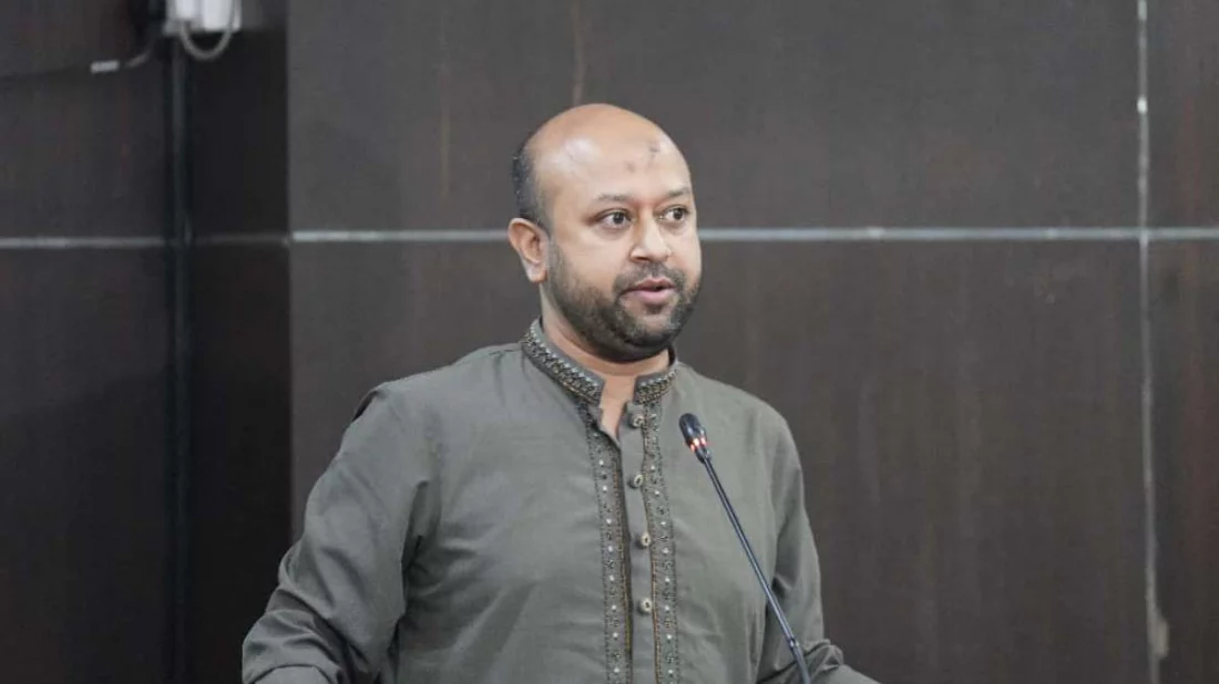 ব্যারিস্টার ফুয়াদের নির্বাচনি তহবিলে ২৫ ঘণ্টায় প্রায় ২২ লাখ টাকা জমা