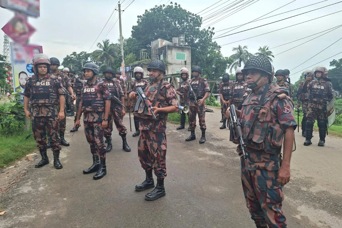 জুলাই গণঅভ্যুত্থান দিবস ঘিরে গোপালগঞ্জে নিরাপত্তা জোরদার, মোতায়েন ৫ প্লাটুন বিজিবি