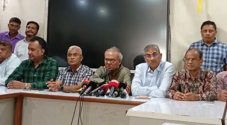 লংমার্চে নৈরাজ্য হলে বিএনপি হাত গুটিয়ে থাকবে না: রিজভী