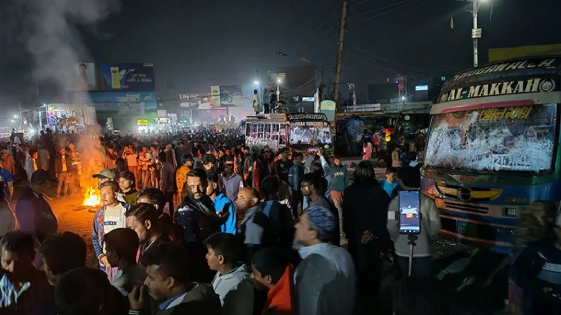 শিবচর বাসস্ট্যান্ডে ভাড়া বিবাদের জেরে হামলা, পরিবহন শ্রমিক গুলিবিদ্ধ
