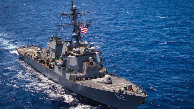 ভারত মহাসাগরে মার্কিন-যুক্তরাজ্য ঘাঁটিতে ইরানের ক্ষেপণাস্ত্র হামলা