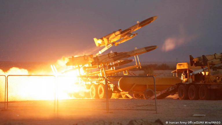 ইসরাইলের ওপর ক্ষেপণাস্ত্র ও ড্রোন হামলার ঘোষণা ইরানের বিপ্লবী গার্ডের