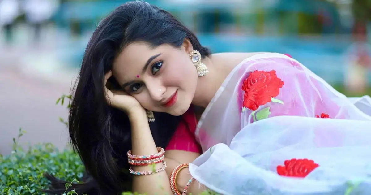 প্রথম ভালোবাসা কি ভোলা যায় : কেয়া পায়েল