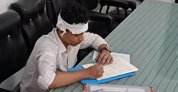 এসএসসি পরীক্ষায় মাথায় ফ্যান পড়ে আহত শিক্ষার্থী, অতিরিক্ত সময় দিয়ে পরীক্ষা সম্পন্ন