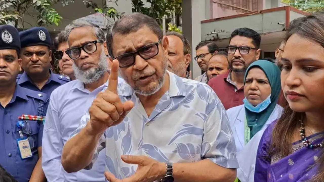 সরকারি হাসপাতালের সামনে নতুন ক্লিনিকের অনুমোদন নয়: স্বাস্থ্যমন্ত্রী
