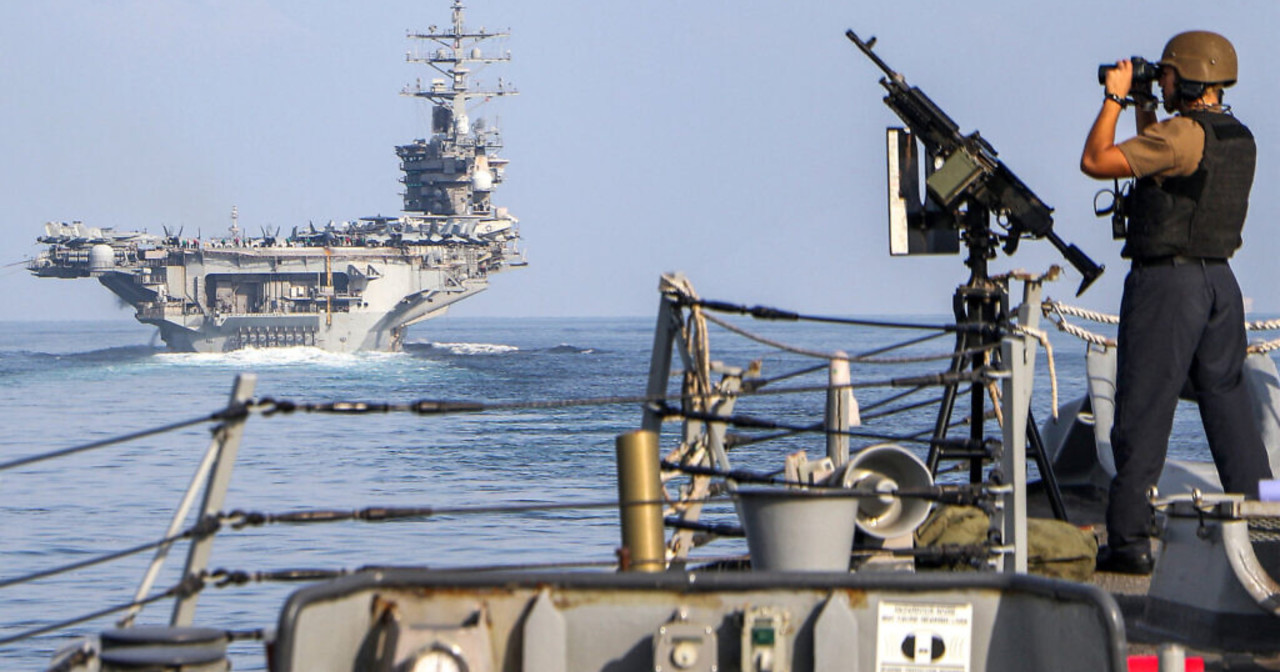 যুক্তরাষ্ট্রের অনুমতি ছাড়া হরমুজে জাহাজ চলবে না: মার্কিন প্রতিরক্ষামন্ত্রী