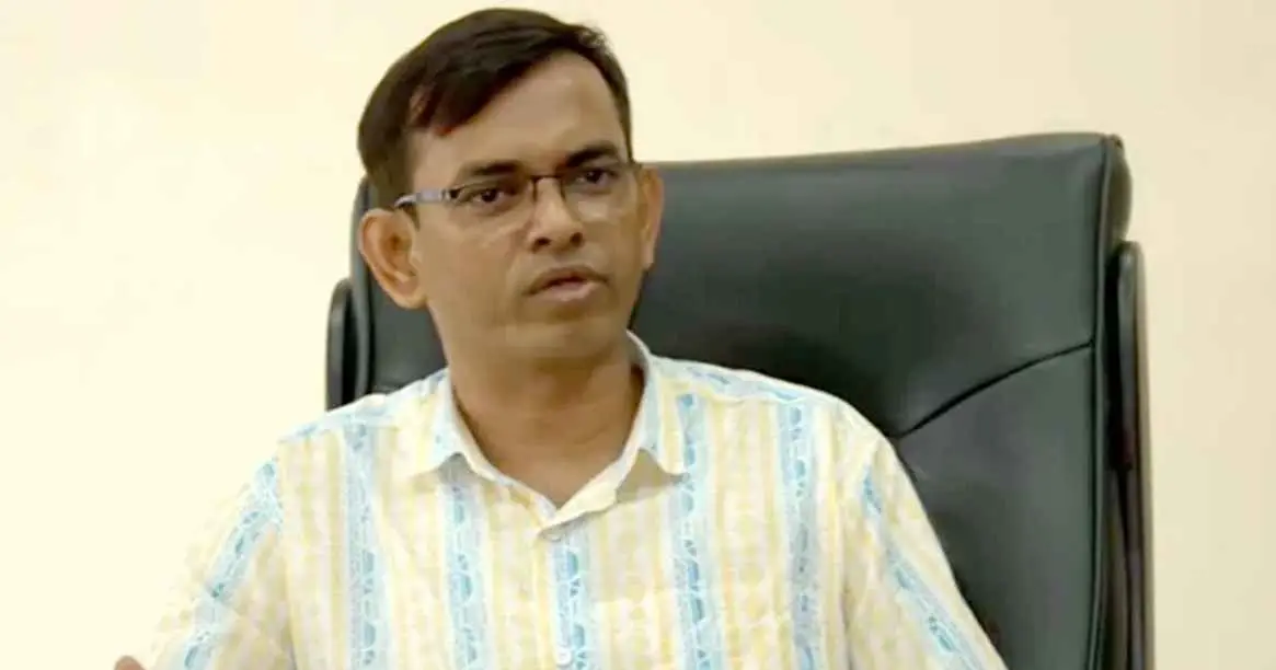 গণপতি চক্রবর্তী হত্যা: আসামির শার্ট নিয়ে প্রশ্ন, ব্যাখ্যা দিল ডিবি