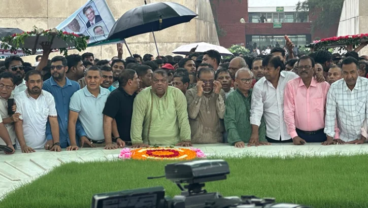 জিয়াউর রহমানের মাজারে বিএনপির নবনির্বাচিত চার স্থায়ী কমিটি সদস্য