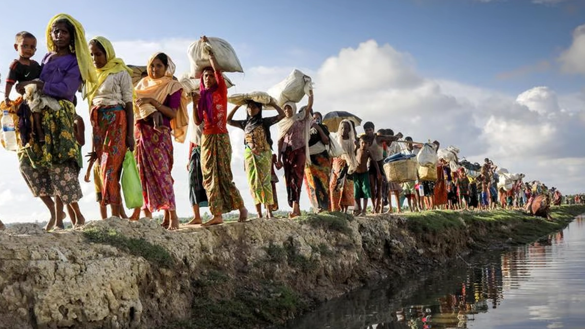 ৩ লক্ষাধিক রোহিঙ্গাদের ফিরিয়ে নেওয়ার কথা জানাল মিয়ানমার