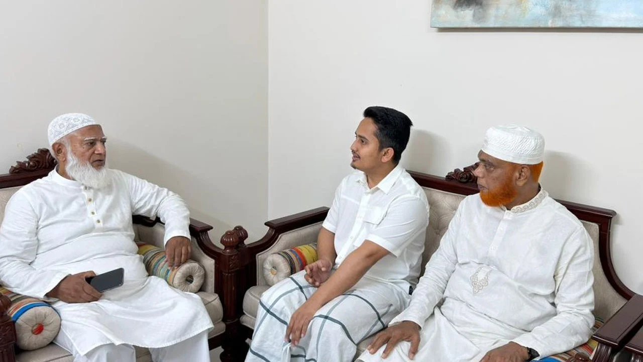 অসুস্থ সারজিস আলমকে দেখতে গেলেন ডা. শফিকুর রহমান, দ্রুত সুস্থতা কামনা
