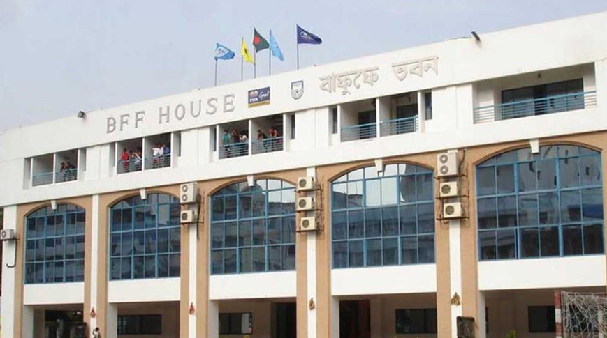 বাফুফেকে ২৫ বছরের জন্য ৮ জেলা স্টেডিয়ামের বরাদ্দ