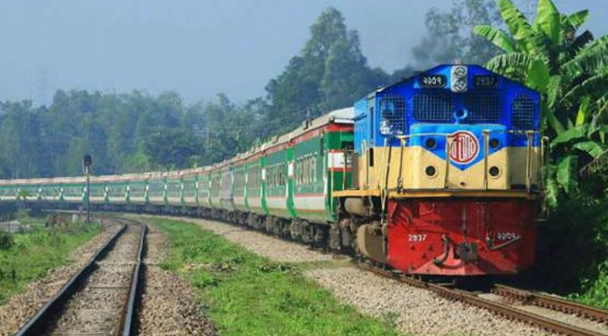 উদয়ন এক্সপ্রেস লাইনচ্যুত: সিলেটের রেল যোগাযোগ বিচ্ছিন্ন