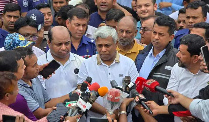 বন্যাদুর্গত কাউকে একা রাখা হবে না: বান্দরবানে বিদ্যুৎ প্রতিমন্ত্রী