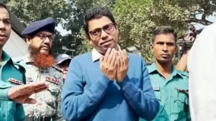 ‘আমি আল্লাহর ওপর ভরসা করি, কোনো চালাকির কাছে নয়’: ট্রাইব্যুনালে পলক