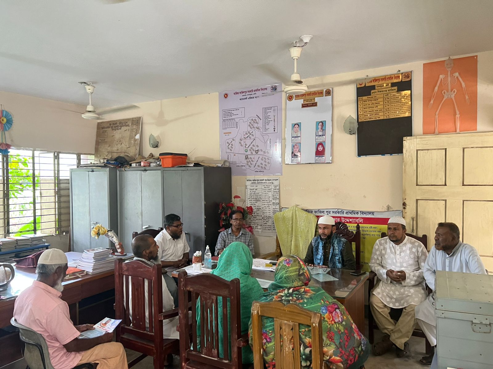 শিক্ষকগণ নিজ স্বার্থের পরিবর্তে দেশ ও জাতির স্বার্থে ভূমিকা রাখেন: ডা. মো. ফখরুদ্দিন মানিক