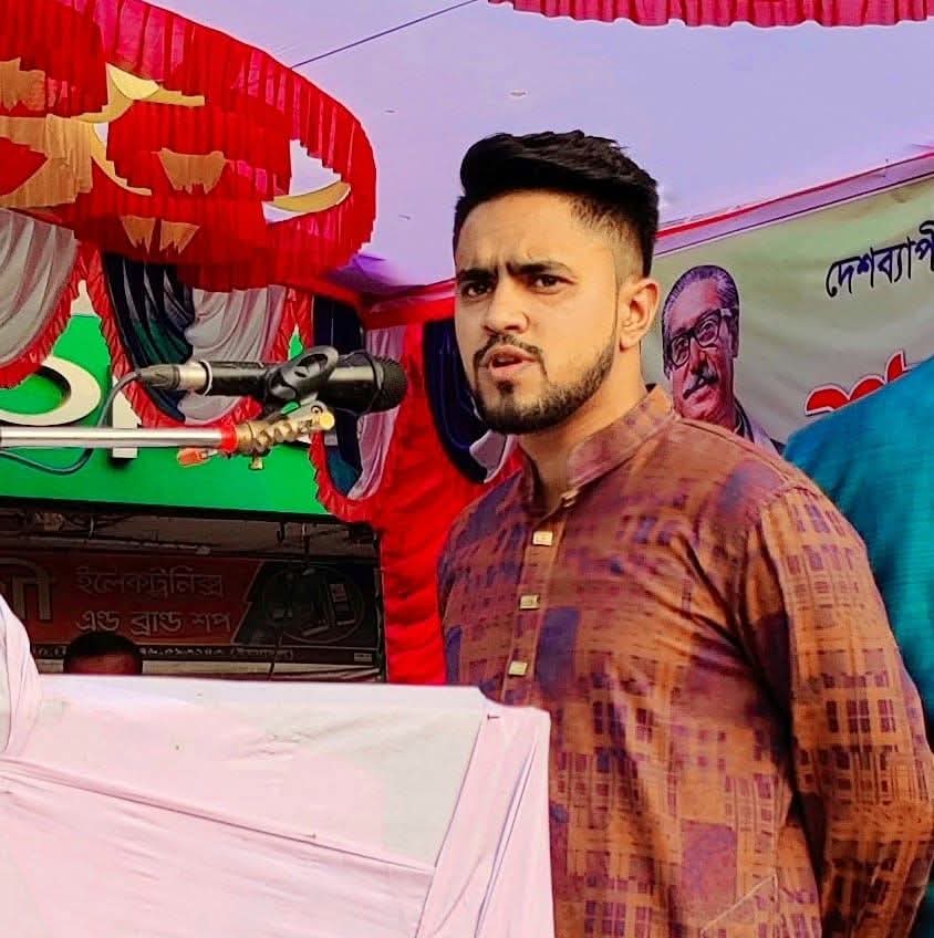 যশোরের বসুনদিয়ায় ছাত্রলীগ নেতা ইমনের ফেসবুকে শরিফ ওসমান হাদী নিয়ে কুরুচিপূর্ণ মন্তব্য