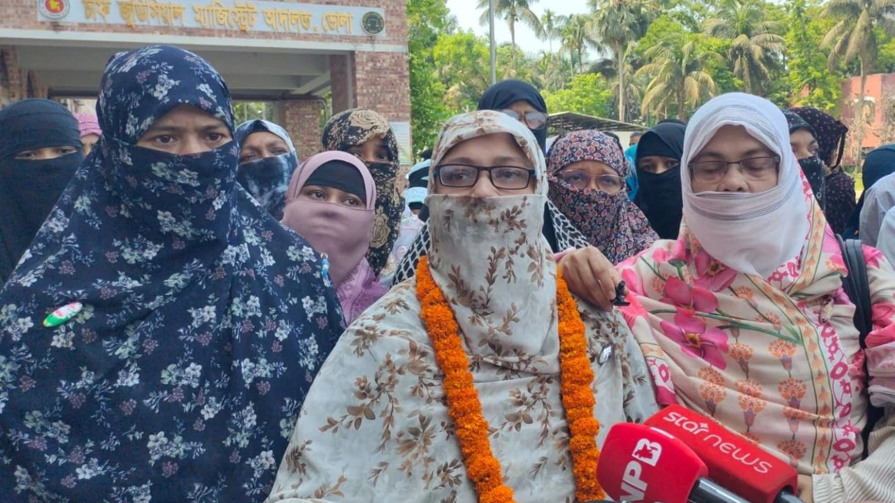 জামিনে মুক্তির পর আবেগঘন প্রতিক্রিয়া, ‘বাকস্বাধীনতা হরণ হলে আবার গণবিপ্লব’ বিবি সাওদা
