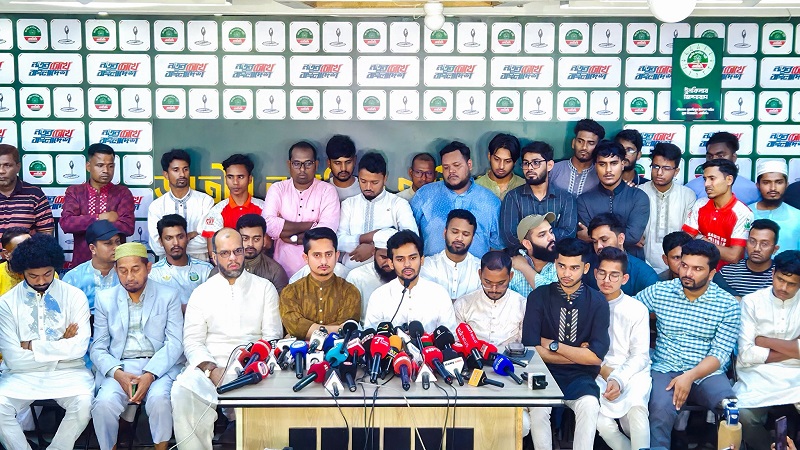‘বিএনপির ভুল রাজনীতির কারণে তরুণরা তাদের সঙ্গে যুক্ত হতে পারছে না’ : আসিফ মাহমুদ