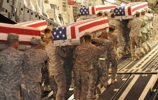 ইরাকি প্রতিরোধ যোদ্ধাদের হামলায় ১৩ মার্কিন সেনা নিহত