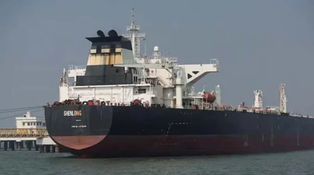 হরমুজ প্রণালি দিয়ে যুক্তরাষ্ট্র-ইসরায়েলের মিত্রদের পণ্য পরিবহন নিষিদ্ধ: আইআরজিসি