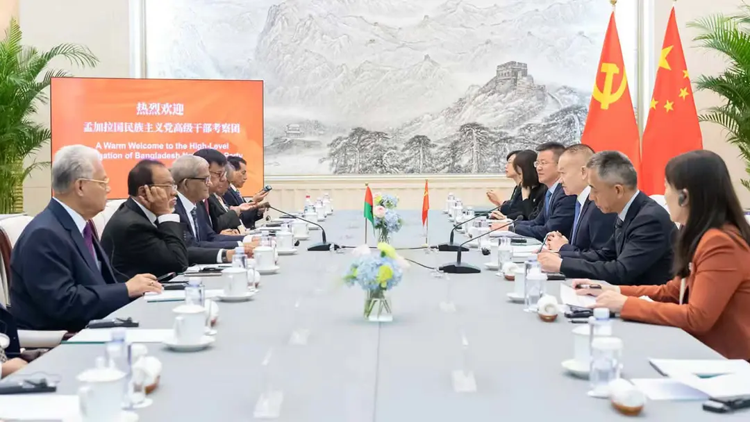 বেইজিংয়ে বিএনপি প্রতিনিধিদলের সঙ্গে চীনের শীর্ষ নেতাদের দ্বিপাক্ষিক বৈঠক