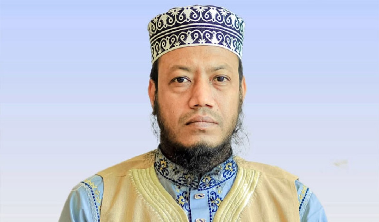 লালনের মাজারে সংস্কৃতির নামে চলে অনৈতিক কাজ, অভিযোগ আমির হামজার