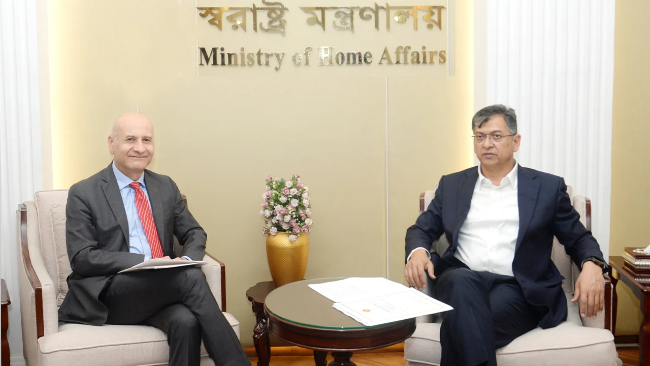 ইতালির সঙ্গে সম্পর্ক জোরদারে গুরুত্ব, নিরাপদ অভিবাসনে সহযোগিতা বাড়ানোর আশাবাদ