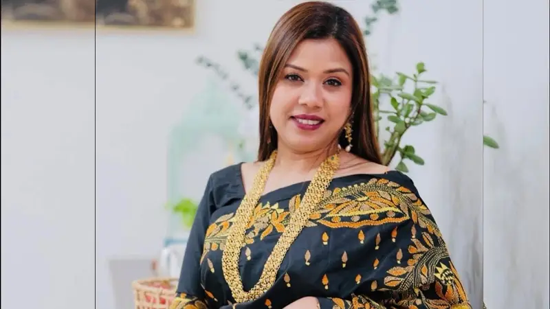 অস্ট্রেলিয়ায় প্রথম বাংলাদেশি নারী ডেপুটি মেয়র এলিজা আজাদ