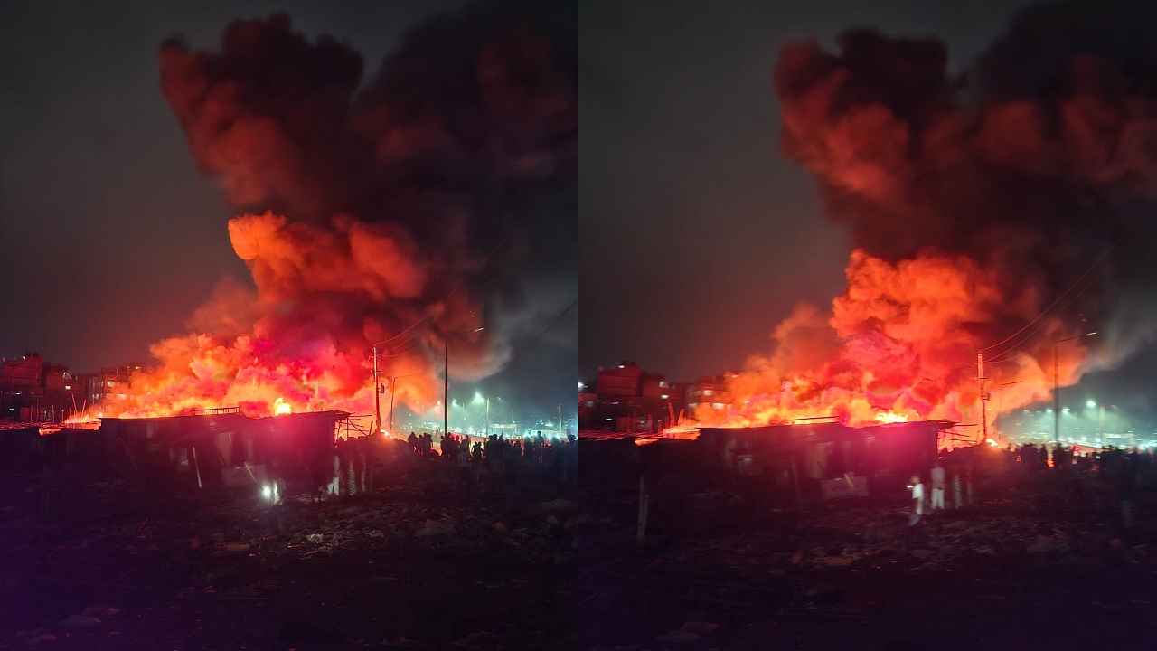 রাজধানীর কালশী বস্তিতে আগুন, নিয়ন্ত্রণে কাজ করছে ফায়ার সার্ভিসের ৪ ইউনিট