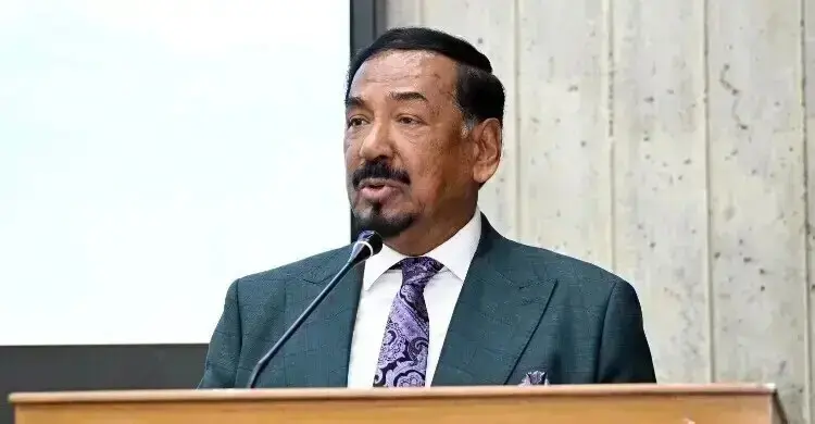 ভারপ্রাপ্ত রাষ্ট্রপতি হিসেবে আজ প্রথম কর্মদিবস হাফিজ উদ্দিন আহমদের