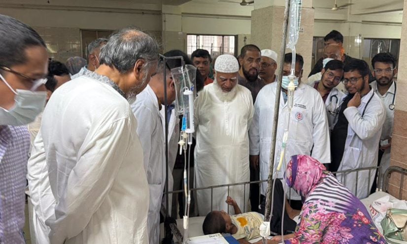 হাম আক্রান্ত শিশুদের দেখতে শিশু হাসপাতালে ডা. শফিকুর রহমান