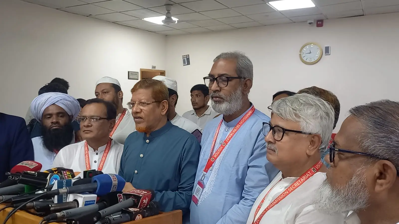 রাষ্ট্রপতি নির্বাচনে বিরোধীদলের অংশগ্রহণকে সংকীর্ণভাবে দেখছে সরকার: হামিদুর রহমান আযাদ