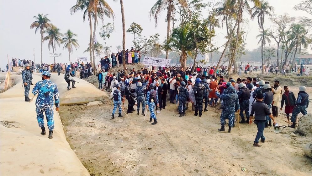 নোয়াখালীর হাতিয়ায় বিএনপি-এনসিপি সংঘর্ষ, আহত ১০