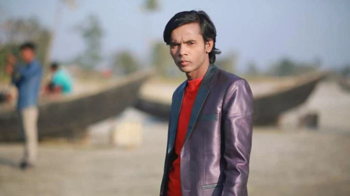 আমজনতার দল থেকে  নির্বাচন করবেন হিরো আলম