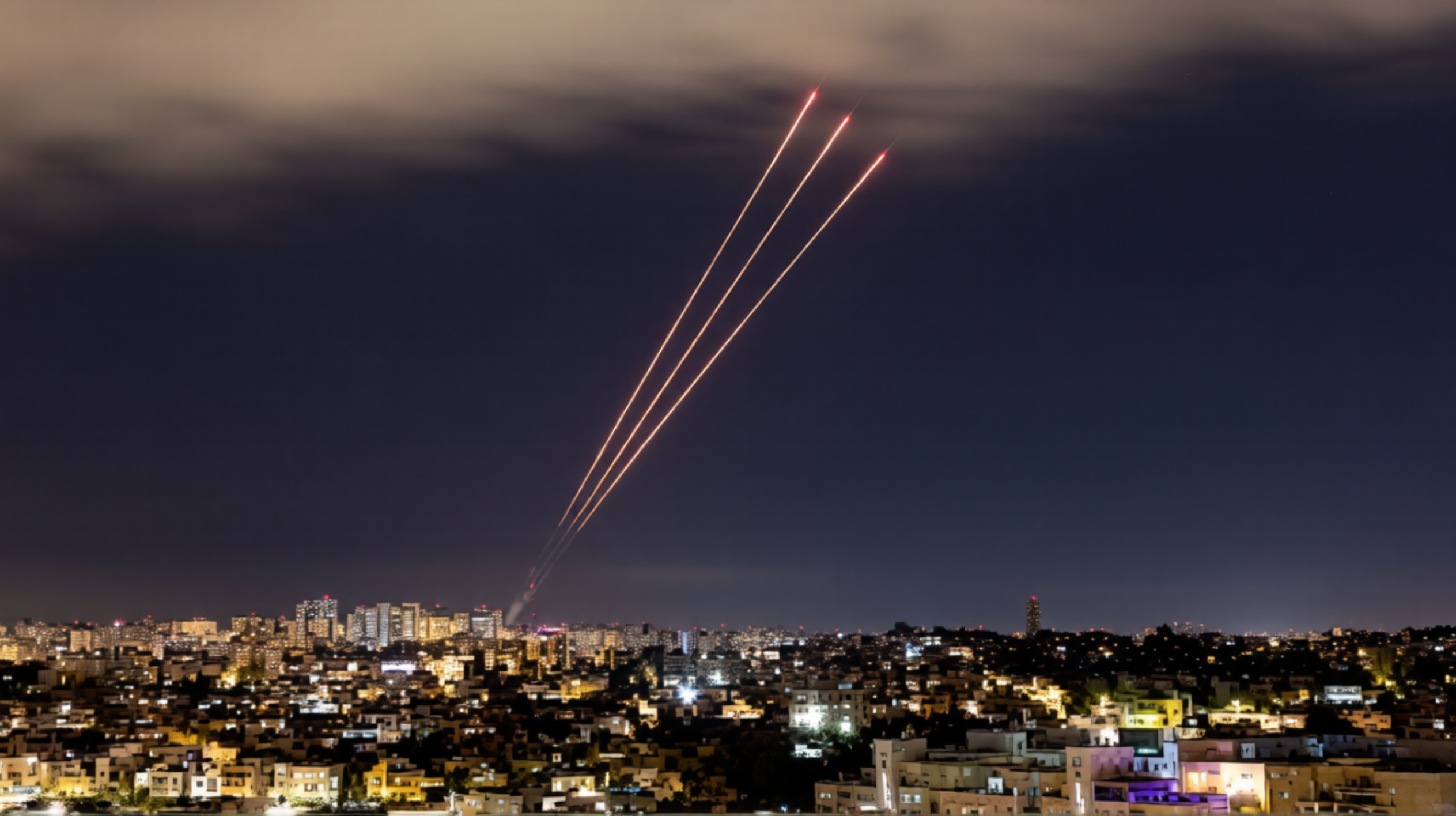 আইআরজিসি বাহরাইনের মার্কিন ঘাঁটিতে ক্ষেপণাস্ত্র হামলা চালিয়েছে