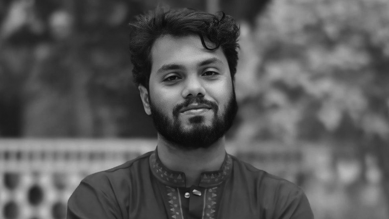 ময়নাতদন্তের জন্য সোহরাওয়ার্দী মেডিকেলের মর্গে হাদির মরদেহ