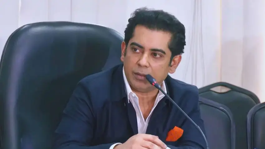 ‘কমিশনার হওয়ারও যোগ্যতা ছিল না, এখন উপদেষ্টা’—আন্দালিব রহমান পার্থ