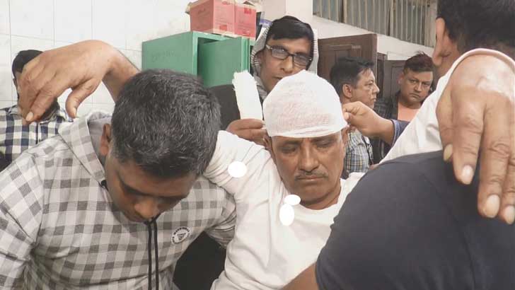 শরীয়তপুরে আওয়ামী লীগ নেতার বিরুদ্ধে কুপিয়ে জখমের অভিযোগ