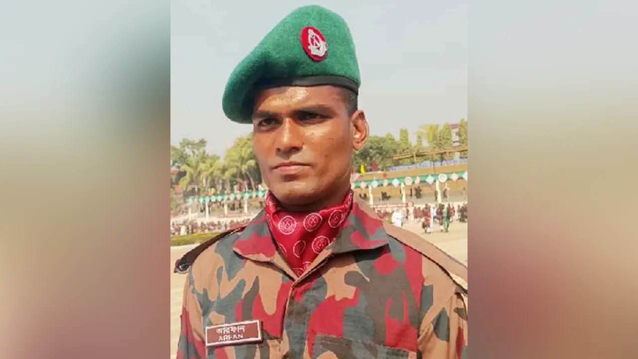 সীমান্তে নিহত ফেলানীর ভাই আরফান হোসেন এখন বিজিবির সৈনিক
