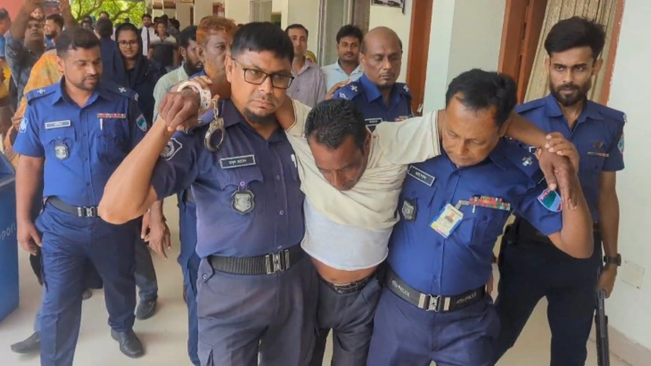 ধর্ষণ মামলায় আওয়ামী লীগ নেতার যাবজ্জীবন, রায় শুনে আদালতে জ্ঞান হারালেন
