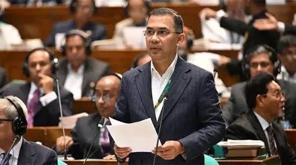 ‘ইউনিভার্সাল কার্ড’ চালুর পরিকল্পনার ঘোষণা প্রধানমন্ত্রীর