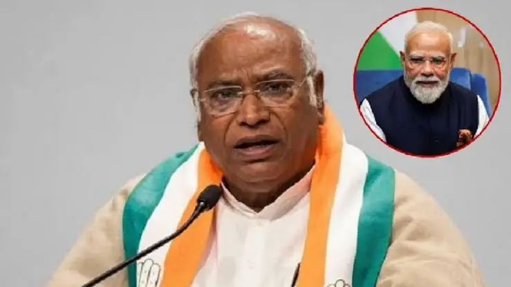 শিক্ষার্থীদের অভিনন্দন জানিয়ে মোদিকে ক্ষমা চাইতে বললেন খাড়গে