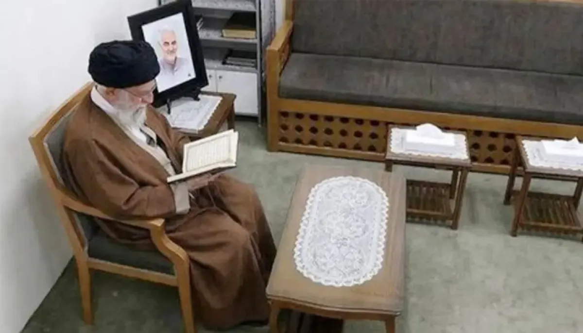 খামেনির জীবিত অবস্থার শেষ ছবি প্রকাশ, হামলার মাত্র ২০ মিনিট আগের তোলা