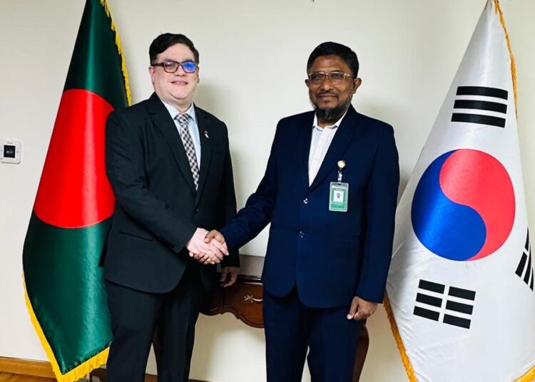 দক্ষিণ কোরিয়ায় রাষ্ট্রদূতের সঙ্গে জামায়াতের এমপি কামাল হোসেনের বৈঠক