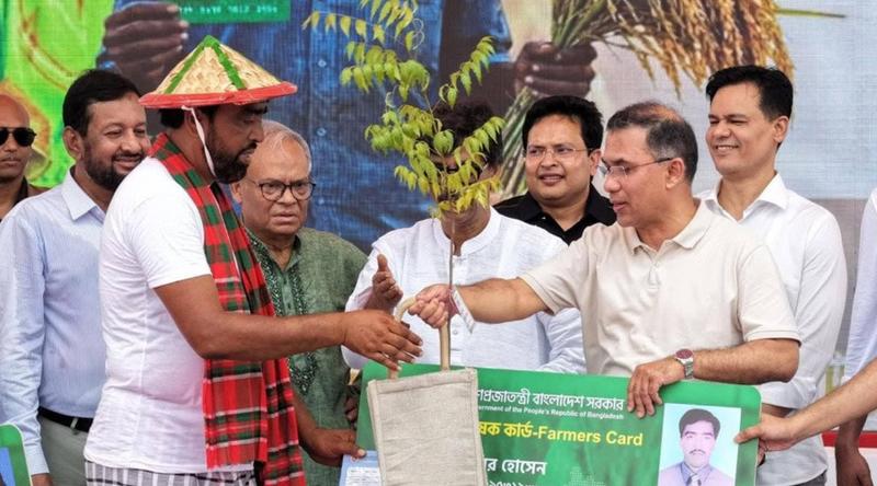 কৃষক কার্ড পাওয়া কবির হোসেনকে ঘিরে বিতর্ক, তদন্তে ‘প্রকৃত কৃষক’ বলছে প্রশাসন