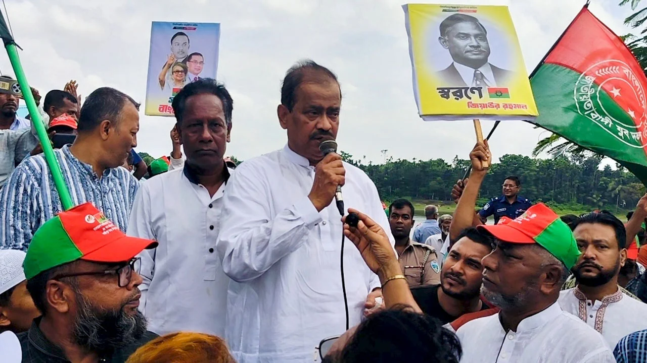 লক্ষ্মীপুরে বিএনপির সমাবেশে এমপি আবুল খায়ের: ‘আপা আর আসবেন না, এ চ্যাপ্টার ক্লোজড’
