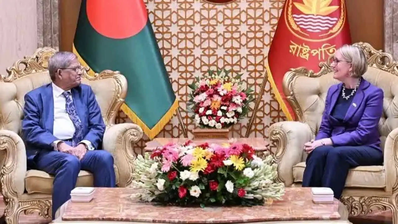 শিক্ষা-প্রযুক্তি ও বিনিয়োগে যুক্তরাজ্যের সহযোগিতা বাড়ানোর আহ্বান রাষ্ট্রপতির