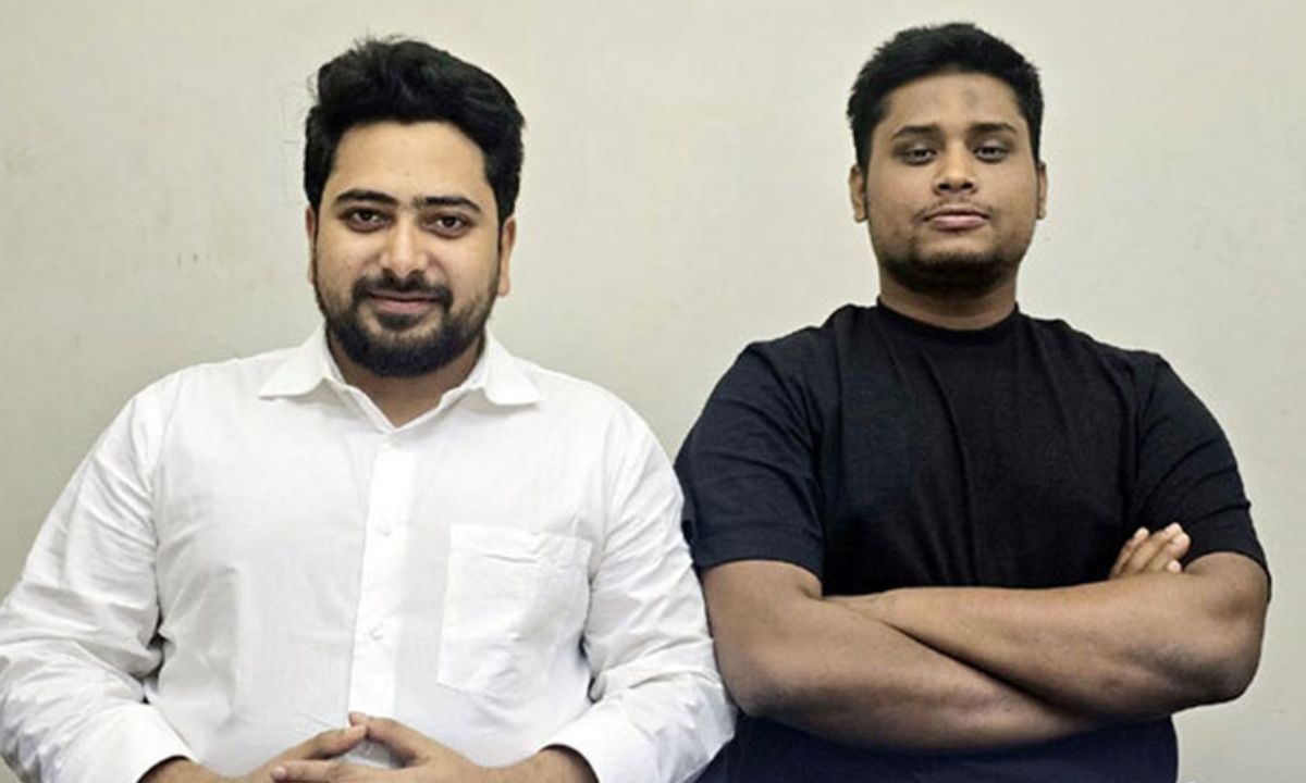নাহিদ ইসলামকে ‘বাংলাদেশের নেতা’ আখ্যা দিলেন হাসনাত আব্দুল্লাহ