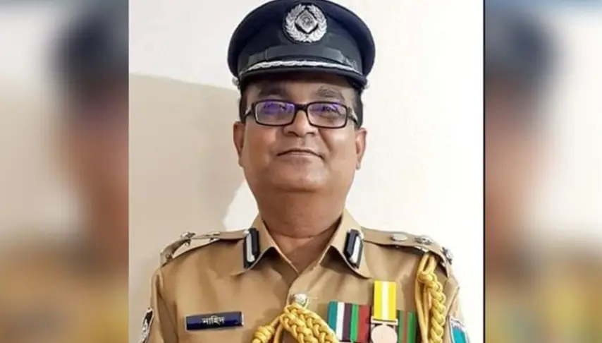 সাবেক ডিআইজি এ কে এম নাহিদুল ইসলাম গ্রেপ্তার
